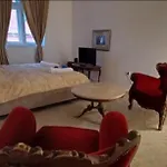 Piramida Apartment *